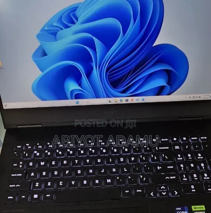 New Laptop HP Omen 16 16GB Intel Core i9 SSD 1T