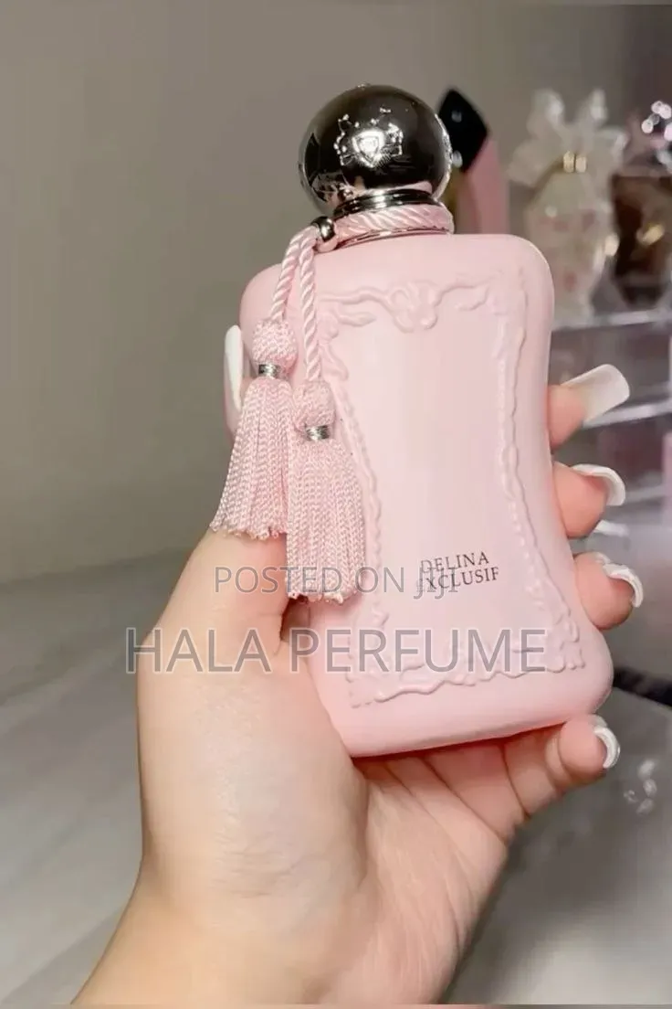 Delina Exclusif