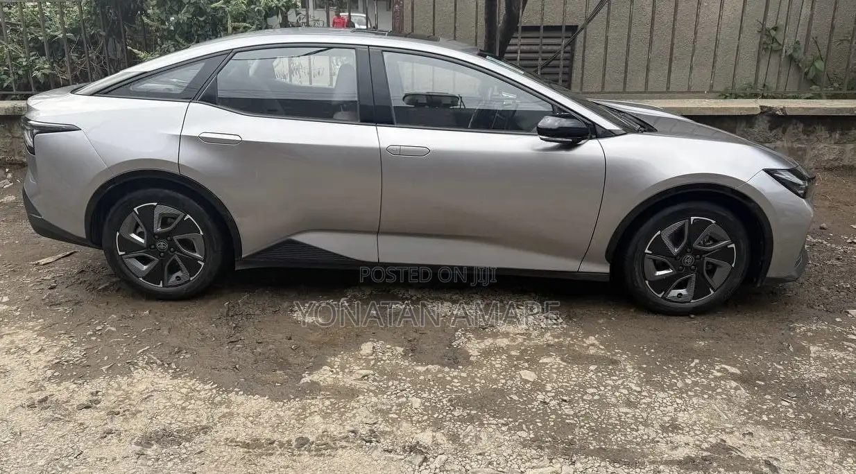 Toyota bZ3 2024 Gray