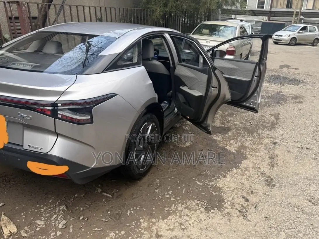 Toyota bZ3 2024 Gray