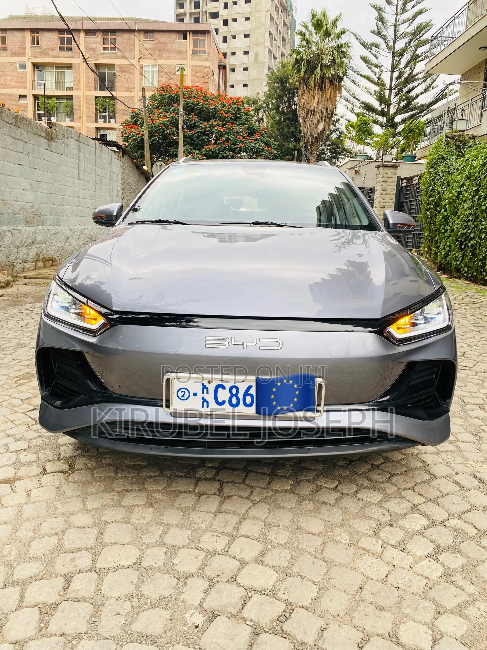 BYD E2 43 kWh 94 hp FWD 2025 Silver