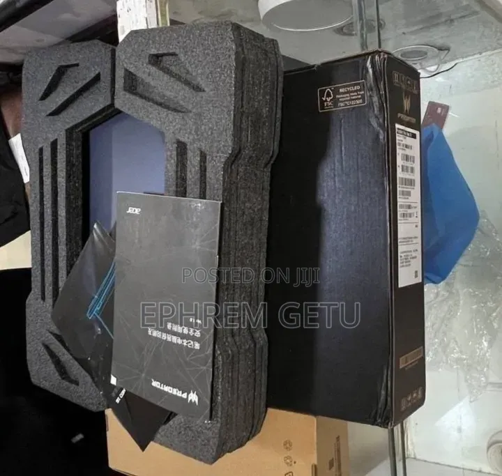 New Laptop Acer Predator Helios Neo 16 16GB Intel Core i9 SSD 1T