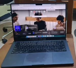 Laptop Apple MacBook Pro 2024 M4 16GB Apple M4 SSD 500GB