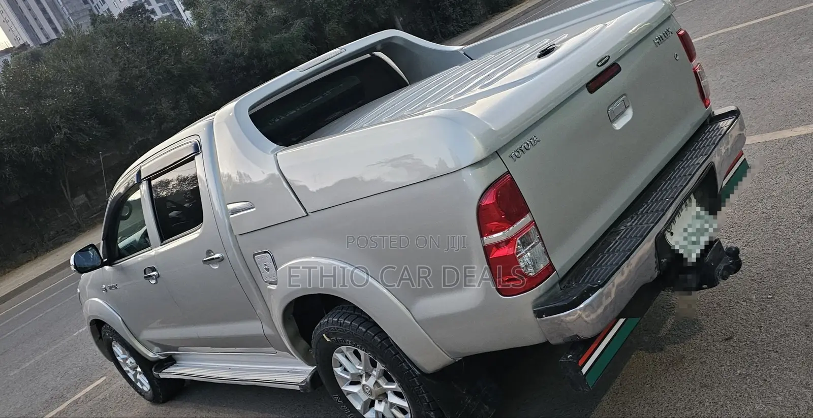Toyota Hilux 2012 Silver