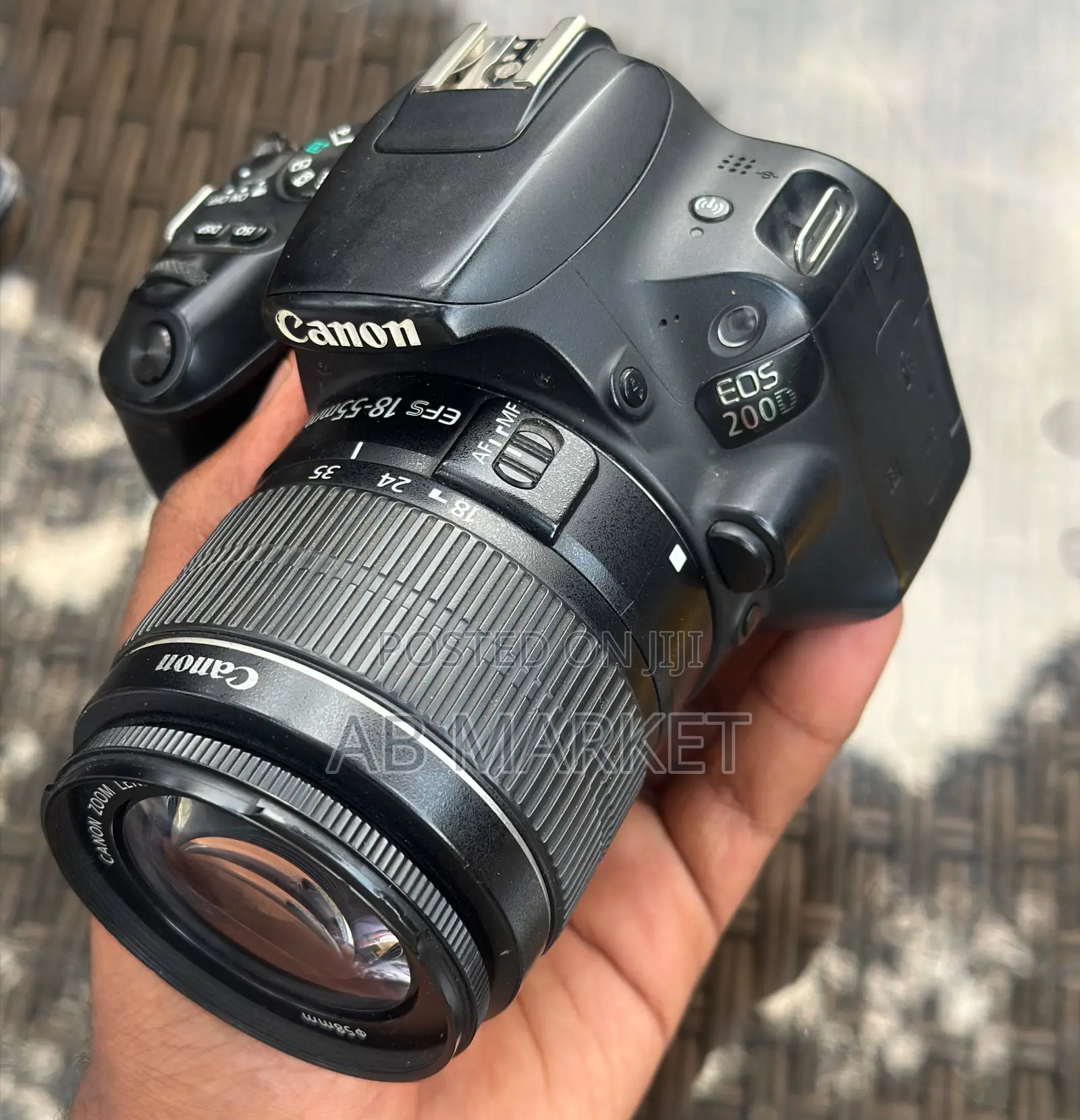 Canon 200d