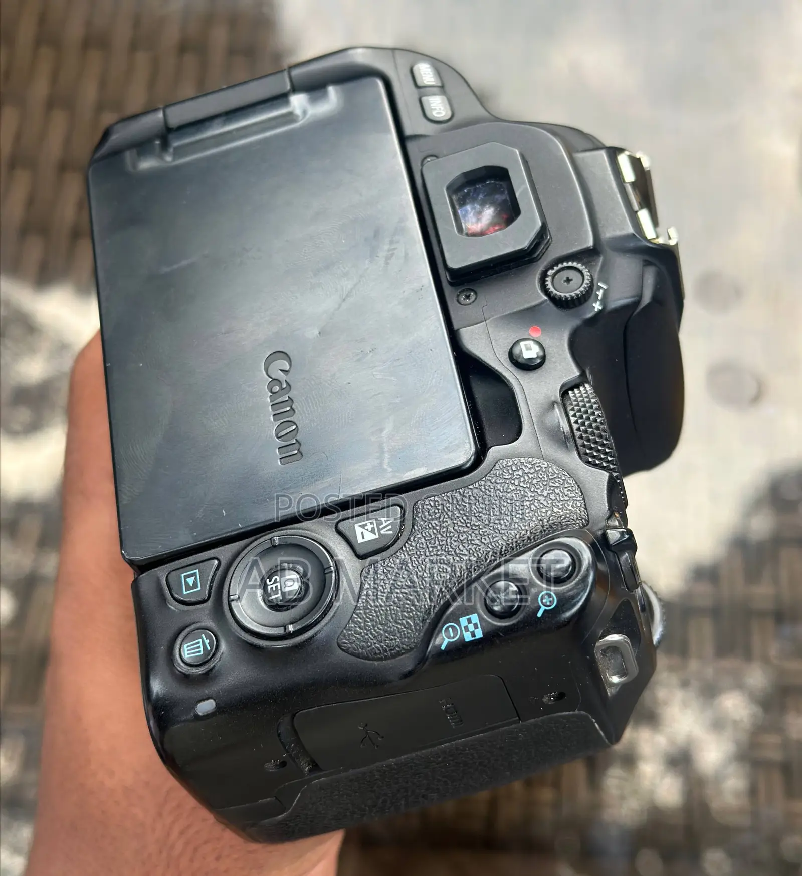 Canon 200d