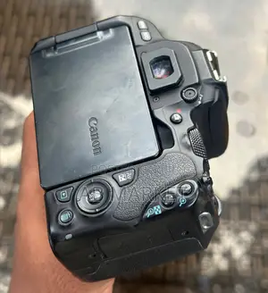 Canon 200d