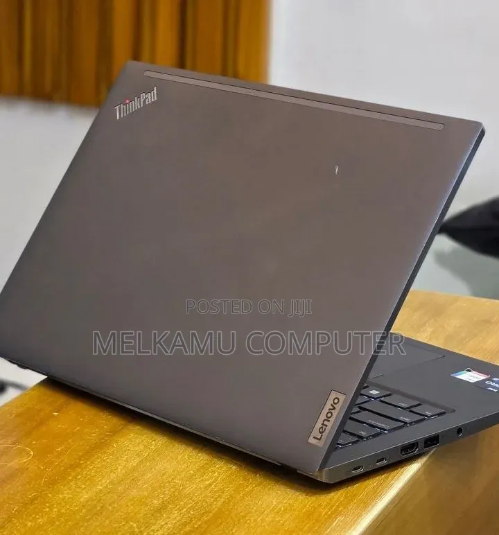 New Laptop Lenovo ThinkPad T14 16GB Intel Core i7 SSD 512GB