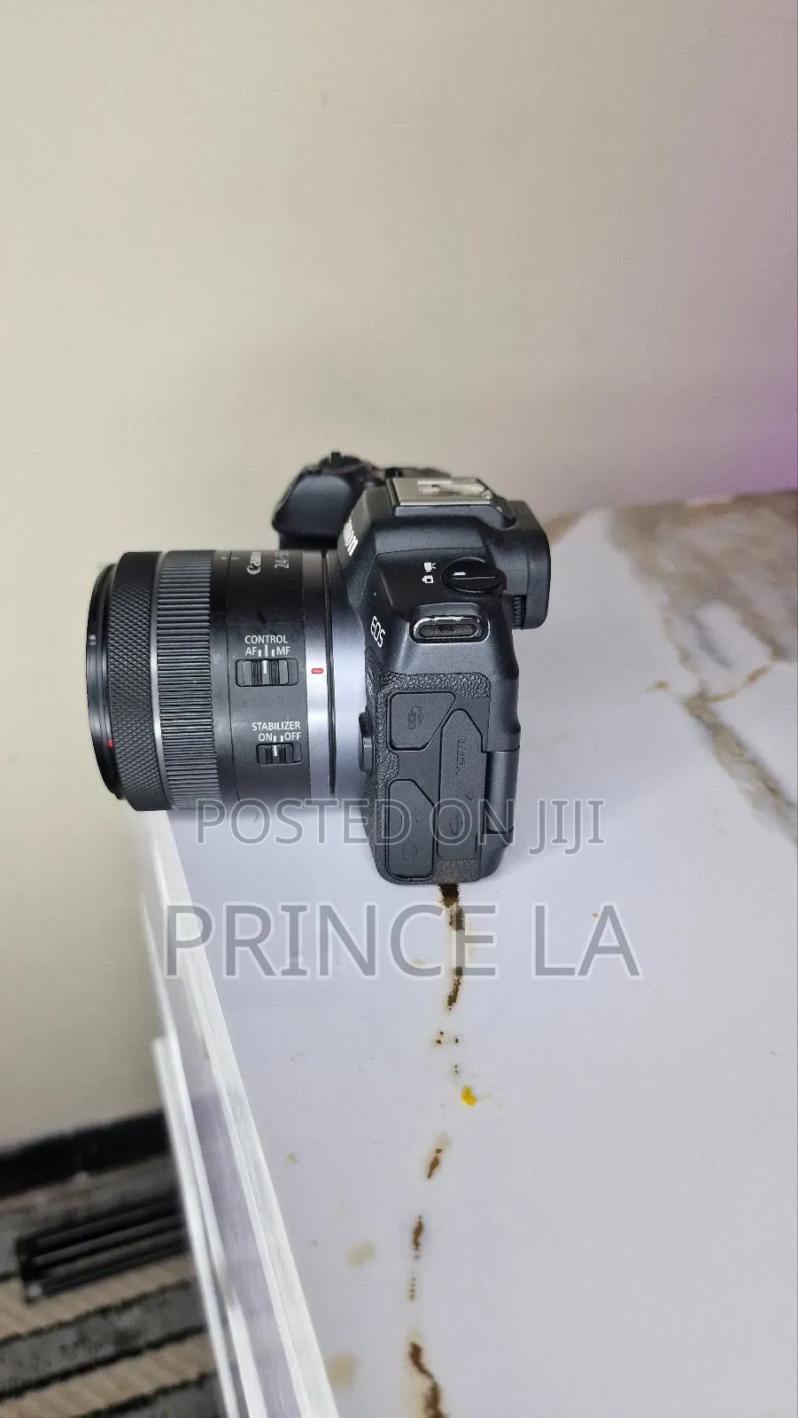 Canon Eos R8 With 24-50 Mm Lens and 2 Extra Battery