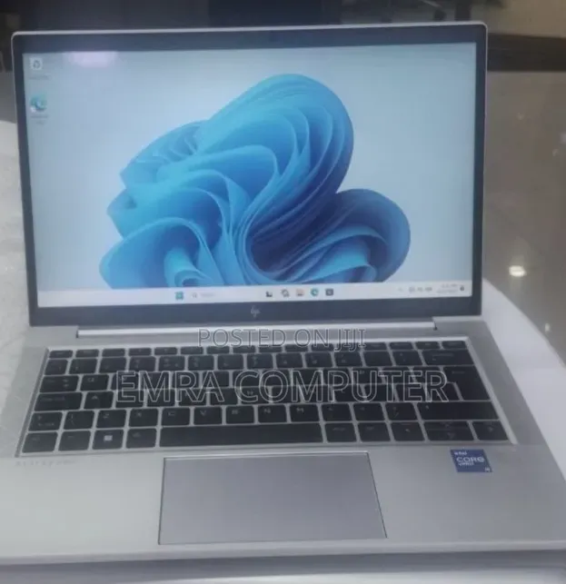 New Laptop HP EliteBook 830 16GB Intel Core i5 SSD 512GB