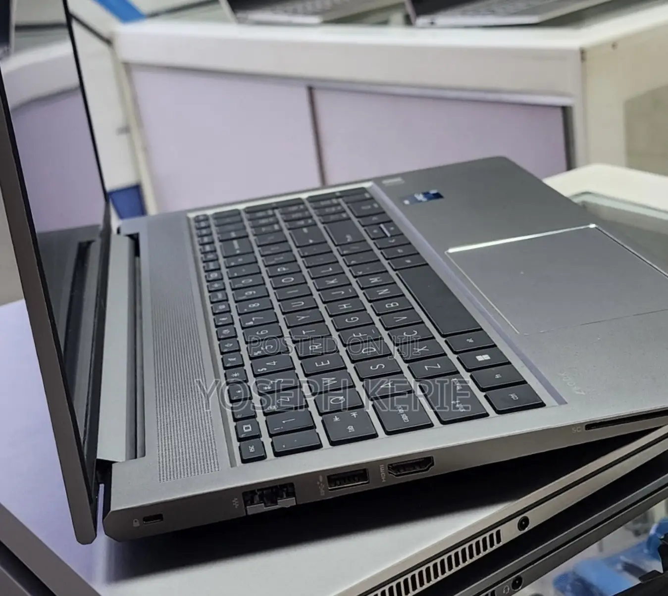 New Laptop HP ZBook Firefly 16 G10 16GB Intel Core i7 SSD 512GB