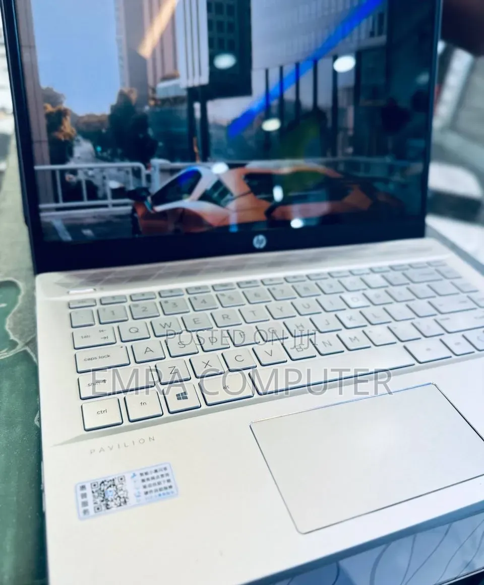 New Laptop HP Pavilion 14 8GB Intel Core i5 SSD 512GB