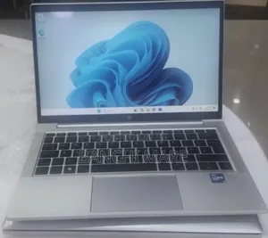 New Laptop HP EliteBook 830 G8 16GB Intel Core i5 SSD 512GB