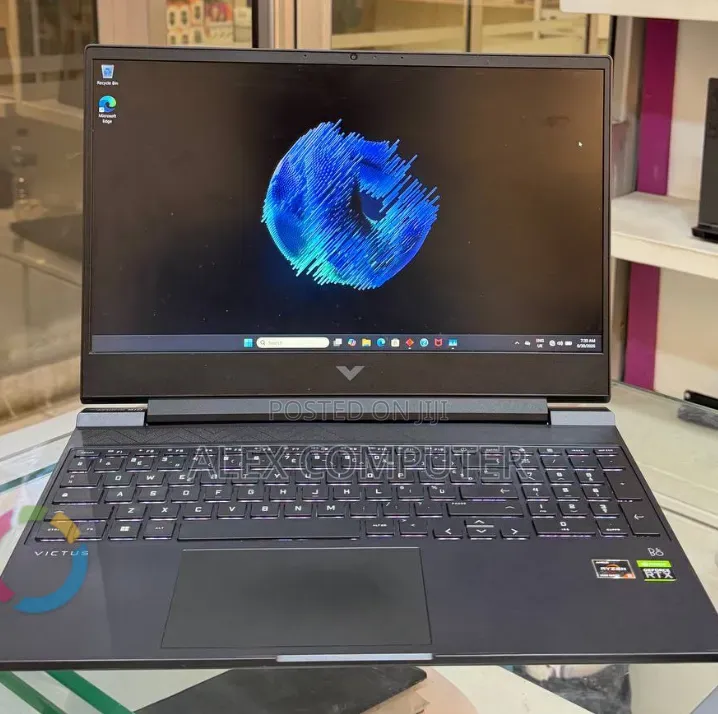 New Laptop HP Victus 15 16GB AMD Ryzen 5 SSD 512GB