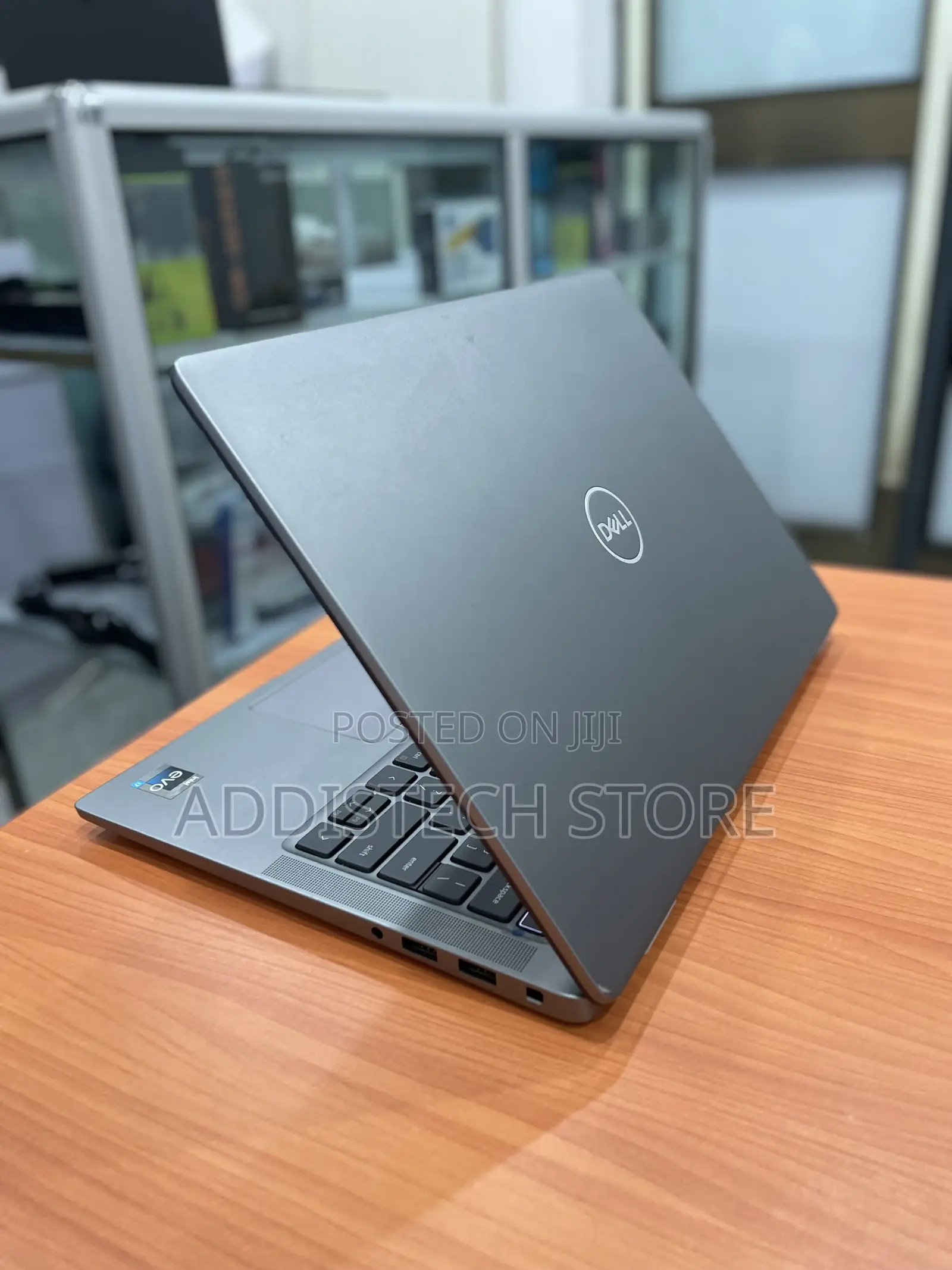 New Laptop Dell Latitude 7440 32GB Intel Core i7 SSD 512GB