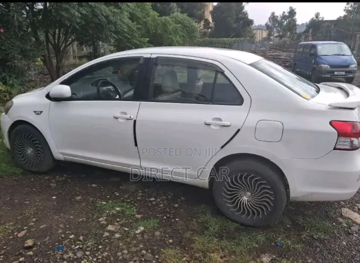 Toyota Yaris 2007 Silver