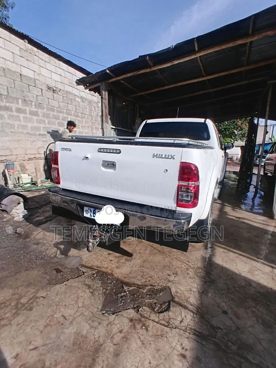 Toyota Hilux 2013 White