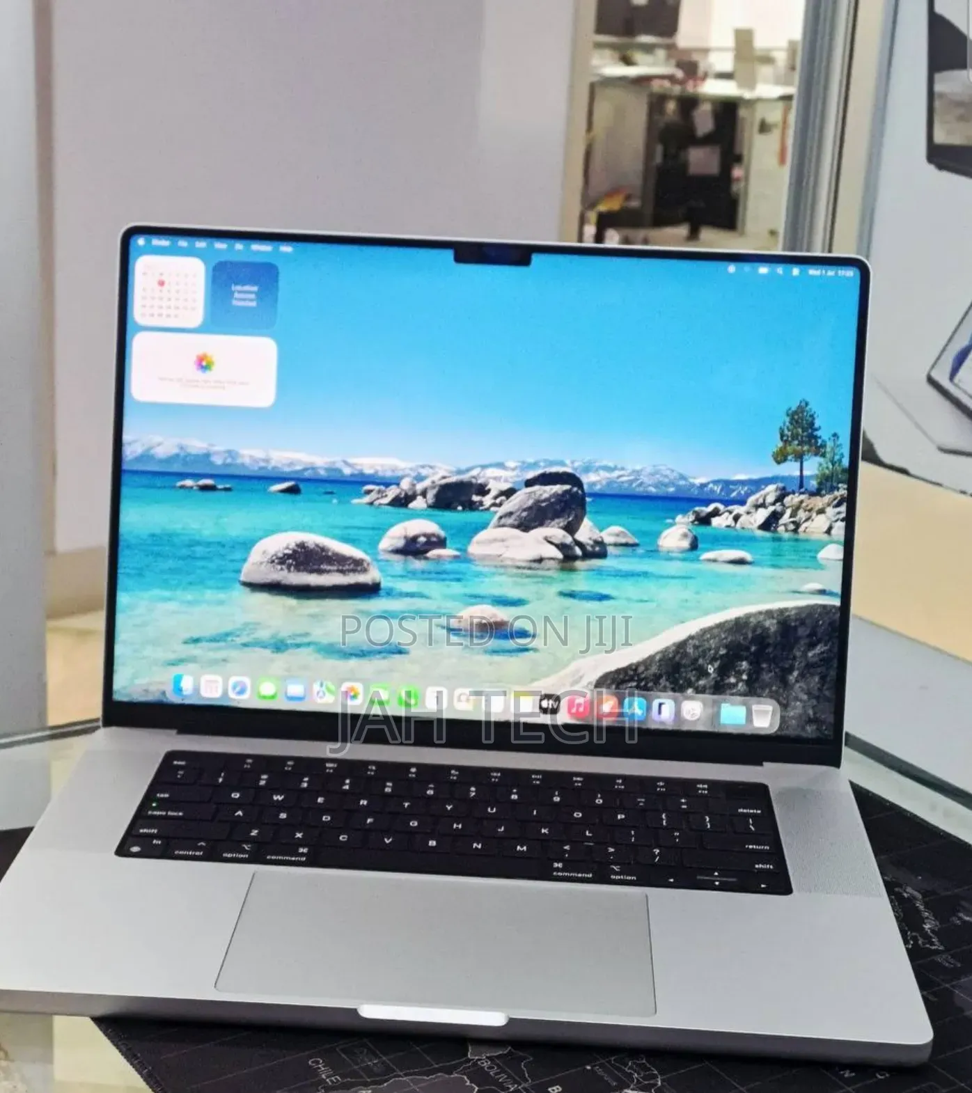 New Laptop Apple MacBook Pro 2021 M1 16GB Apple M1 Pro SSD 512GB