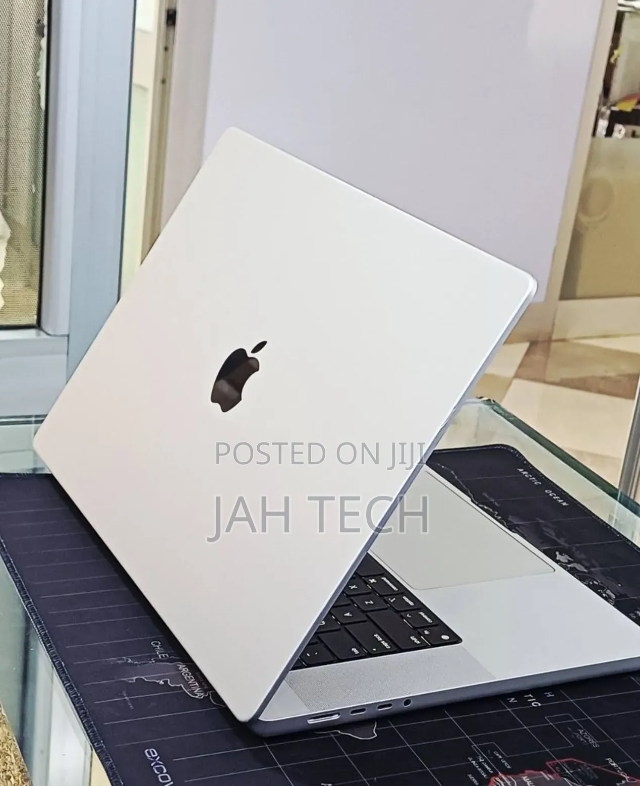 New Laptop Apple MacBook Pro 2021 M1 16GB Apple M1 Pro SSD 512GB