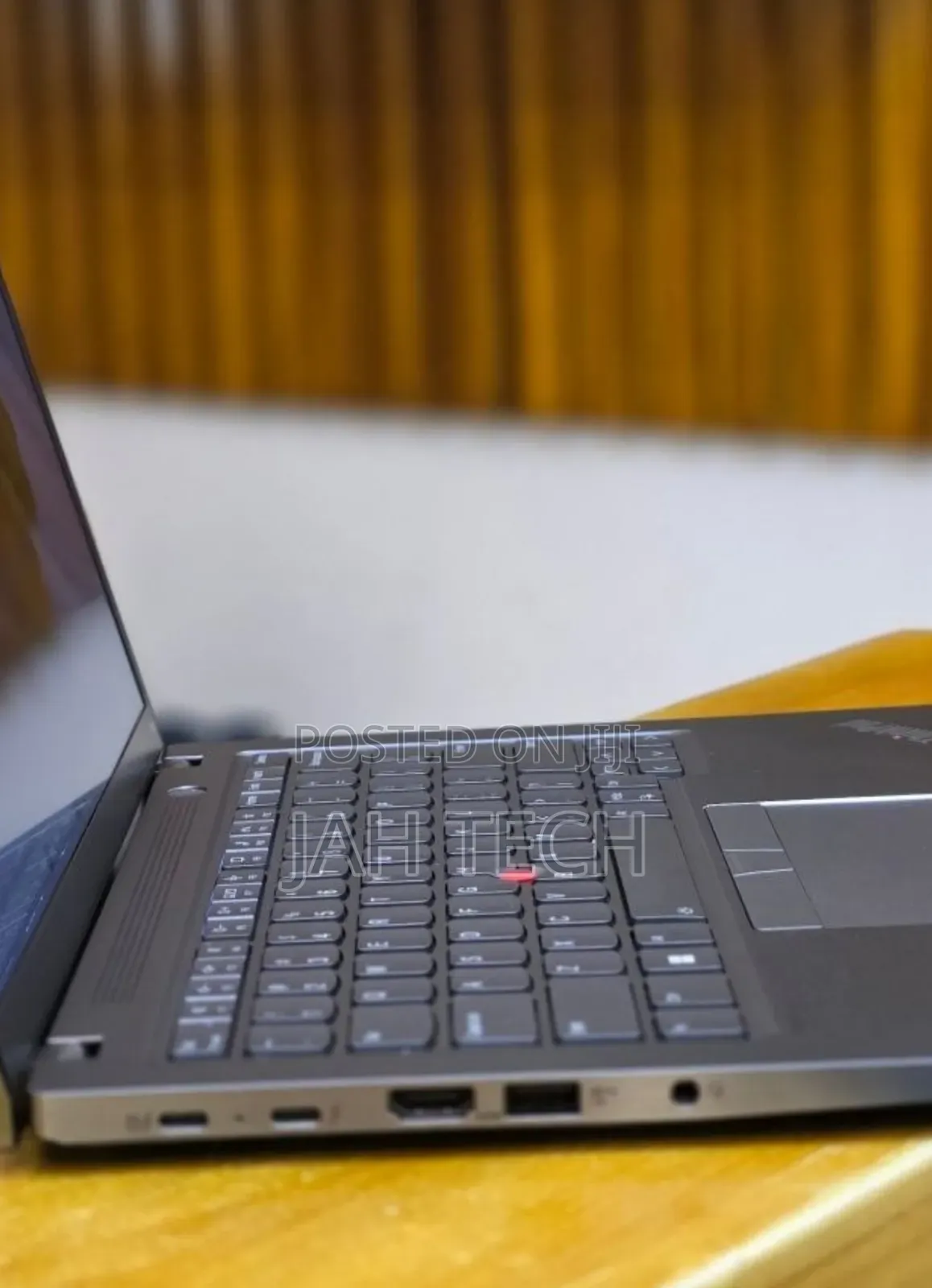 New Laptop Lenovo ThinkPad T14s Gen 2 16GB Intel Core i7 SSD 512GB