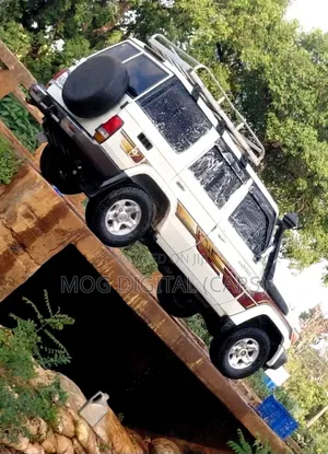 Toyota Land Cruiser 2020 White