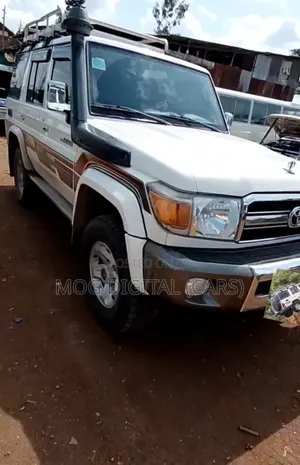 Toyota Land Cruiser 2020 White