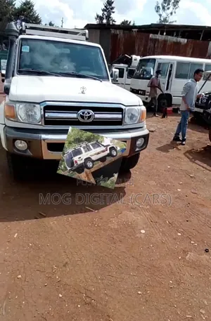 Toyota Land Cruiser 2020 White