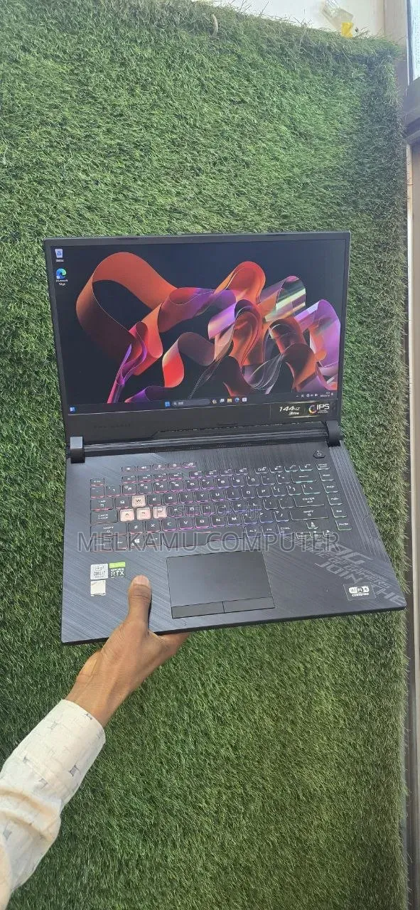New Laptop Asus ROG Strix G15 16GB Intel Core i7 SSD 512GB