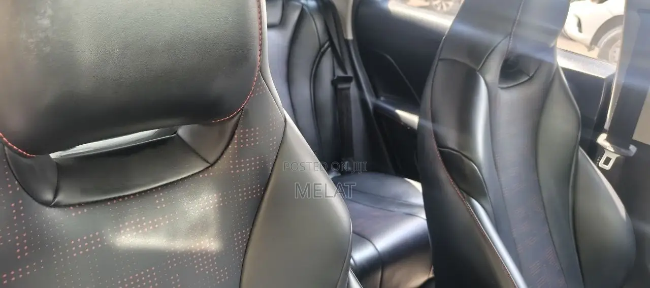 BYD E2 43 kWh 94 hp FWD 2024 Gray