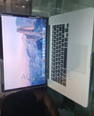 New Laptop Apple MacBook Pro 2015 16GB Intel Core i5 SSD 512GB