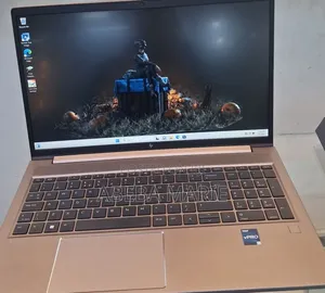 New Laptop HP ZBook Power G9 i7 16GB Intel Core i7 SSD 512GB