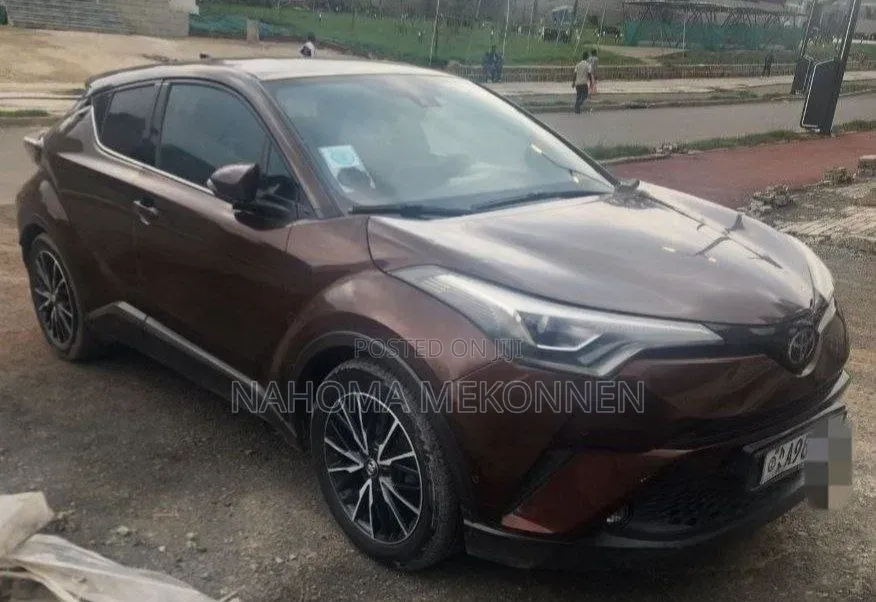 Toyota C-HR 2017 Brown