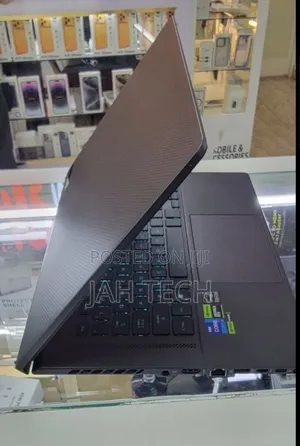 New Laptop Asus ROG Zephyrus G15 16GB Intel Core i7 SSD 1T