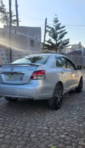 Toyota Belta 2008 Silver