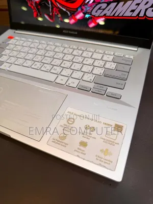 New Laptop Asus 16GB AMD Ryzen 7 SSD 512GB