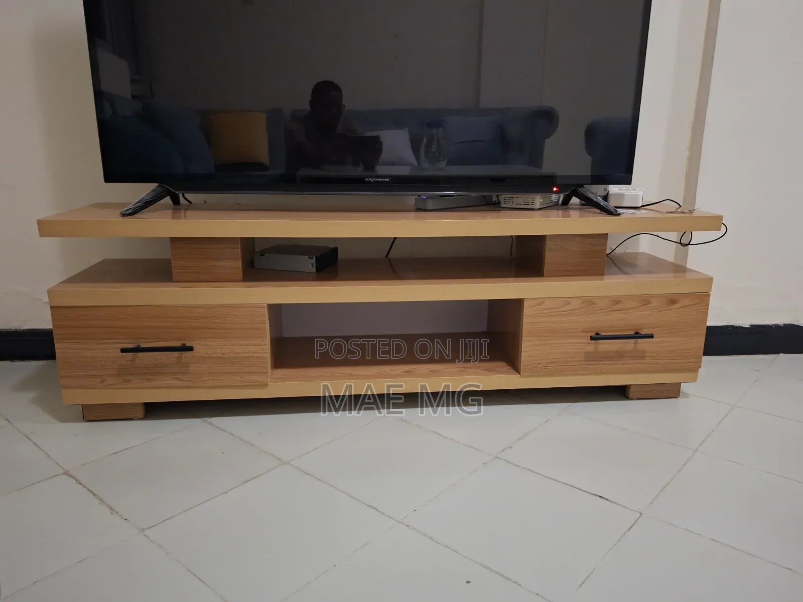 Used 7 Seat Sofa With Center Table and Tv Stand
