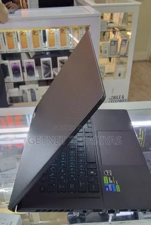 New Laptop Asus ROG Zephyrus G16 16GB Intel Core i7 SSD 512GB