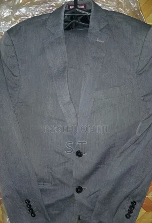 Used ሱፍ ሱሪ እና ኮት