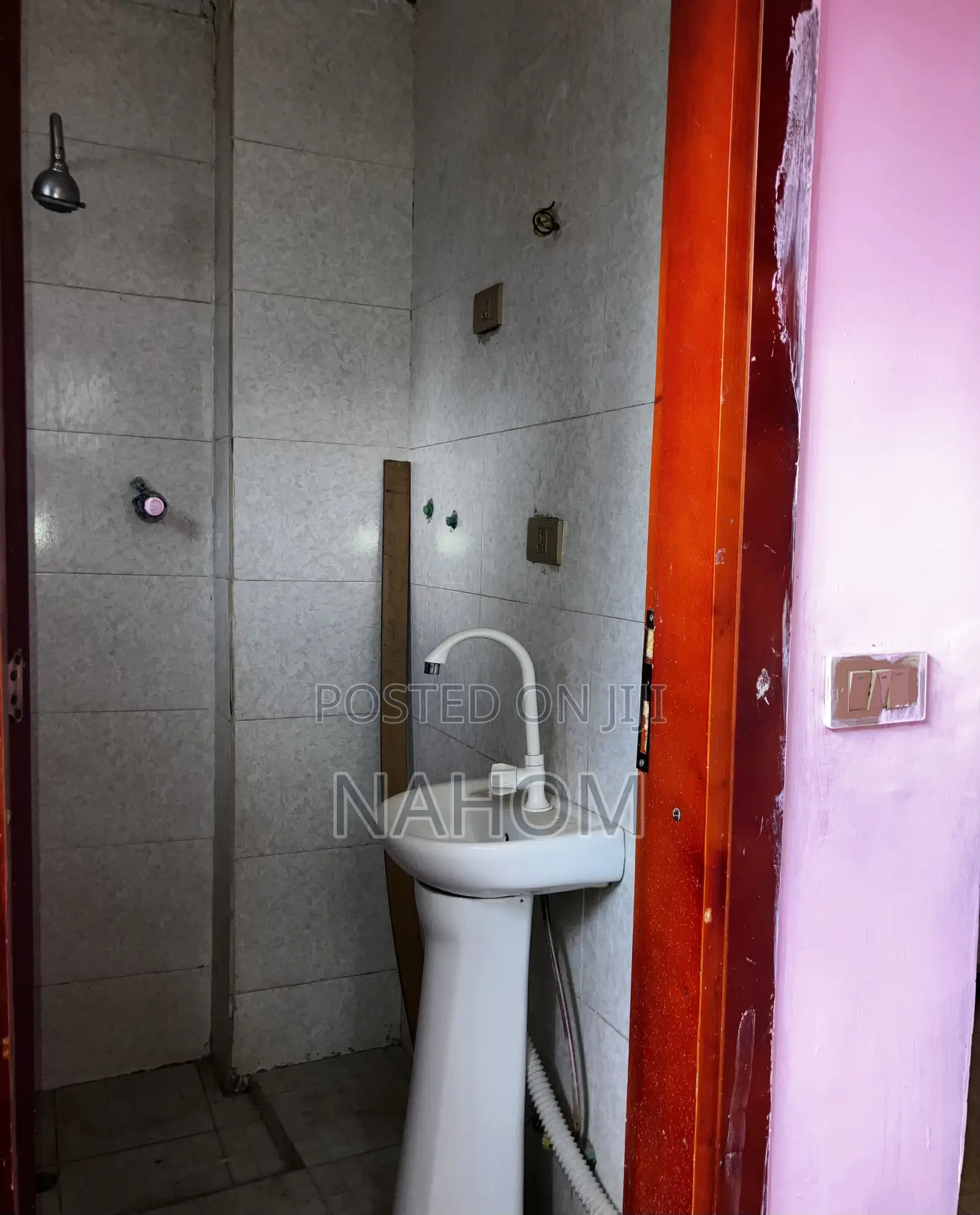 1bdrm Apartment in Block 51, Addis Ketema for sale