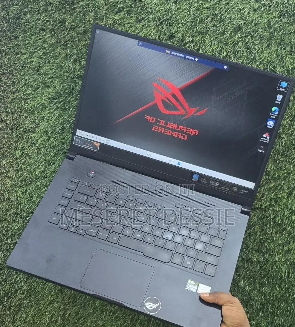 New Laptop Asus 16GB AMD Ryzen 9 SSD 512GB
