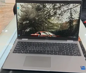 New Laptop Dell Latitude 5540 16GB Intel Core i7 SSD 512GB