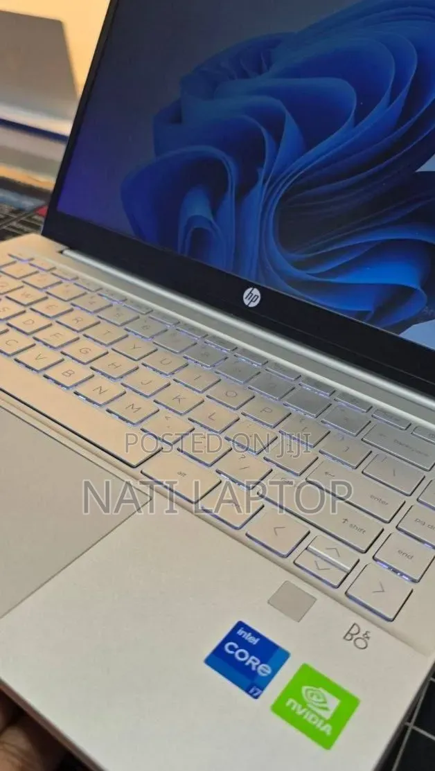New Laptop HP Pavilion 14 16GB Intel Core i7 SSD 512GB