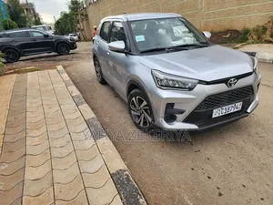 Toyota Raize 2022 Silver
