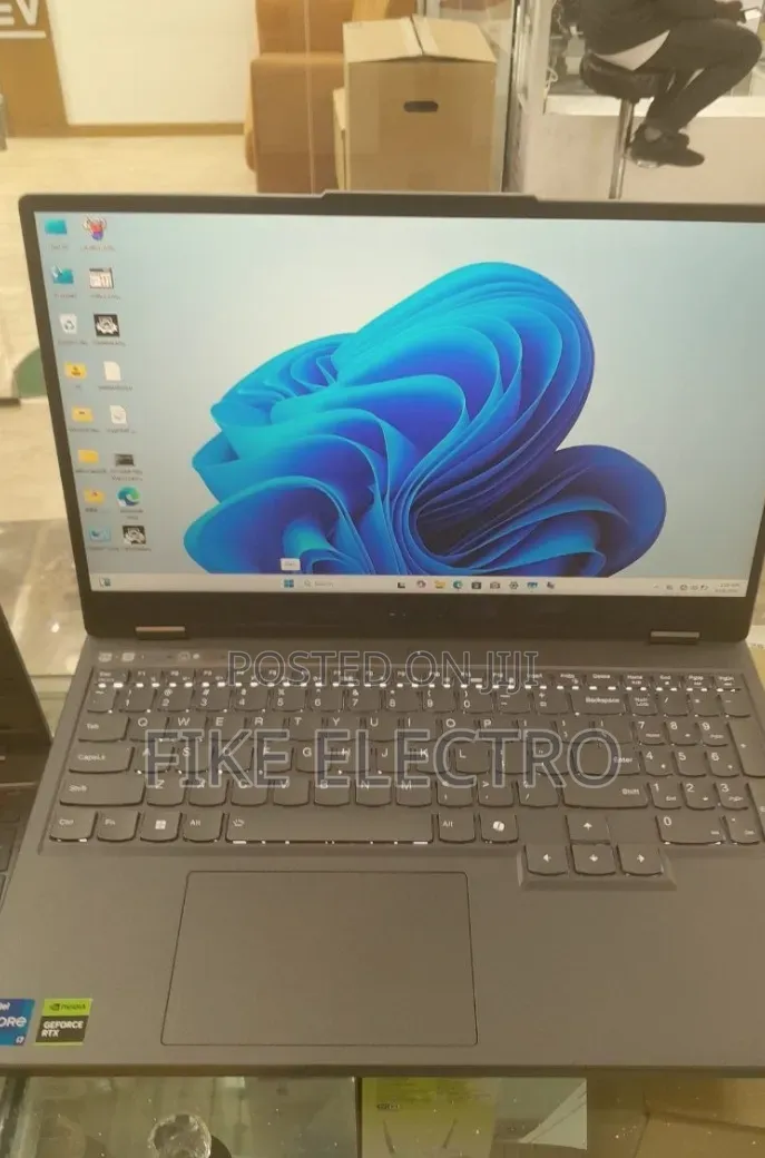 New Lenovo Legion Y7000P IRX9 Gaming Laptop 24GB Intel Core i7 SSD 1T