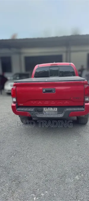 Toyota Tacoma 2018 Red