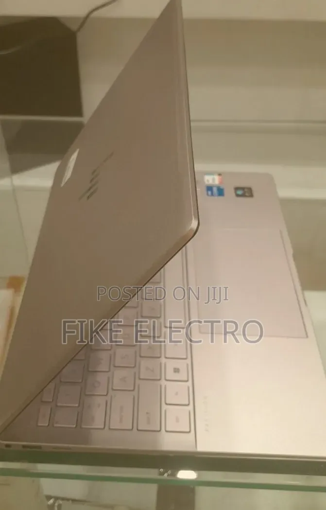 New Laptop HP Pavilion 14 16GB Intel Core i5 SSD 1T