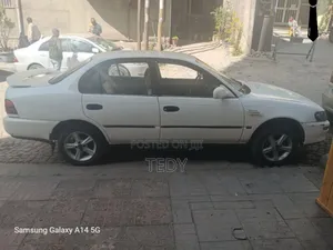 Toyota Carina 1.5 FWD Sedan 1995 White
