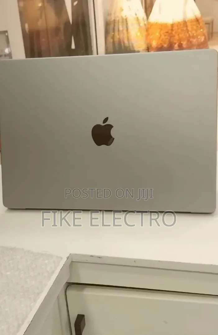 New Laptop Apple MacBook Pro 2021 M1 Max 64GB Apple M1 Max SSD 1T