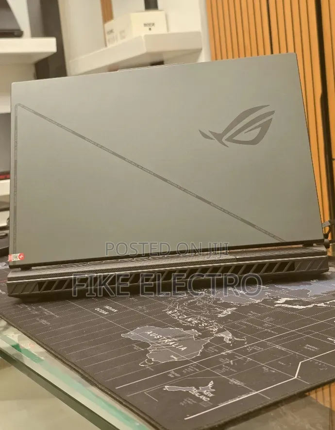 New Laptop Asus ROG Strix G16 16GB Intel Core i9 SSD 1T