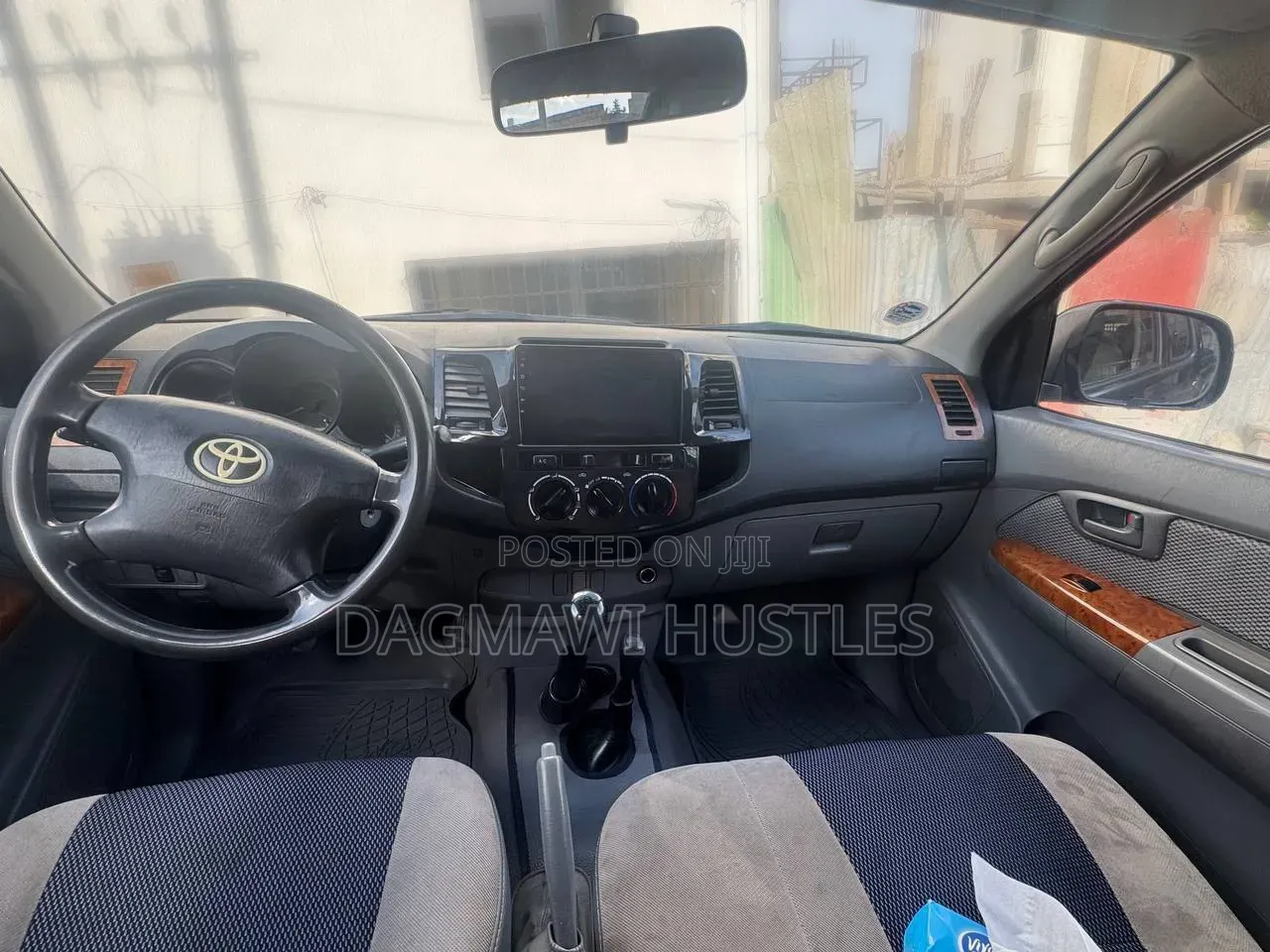 Toyota Hilux 2010 Gray